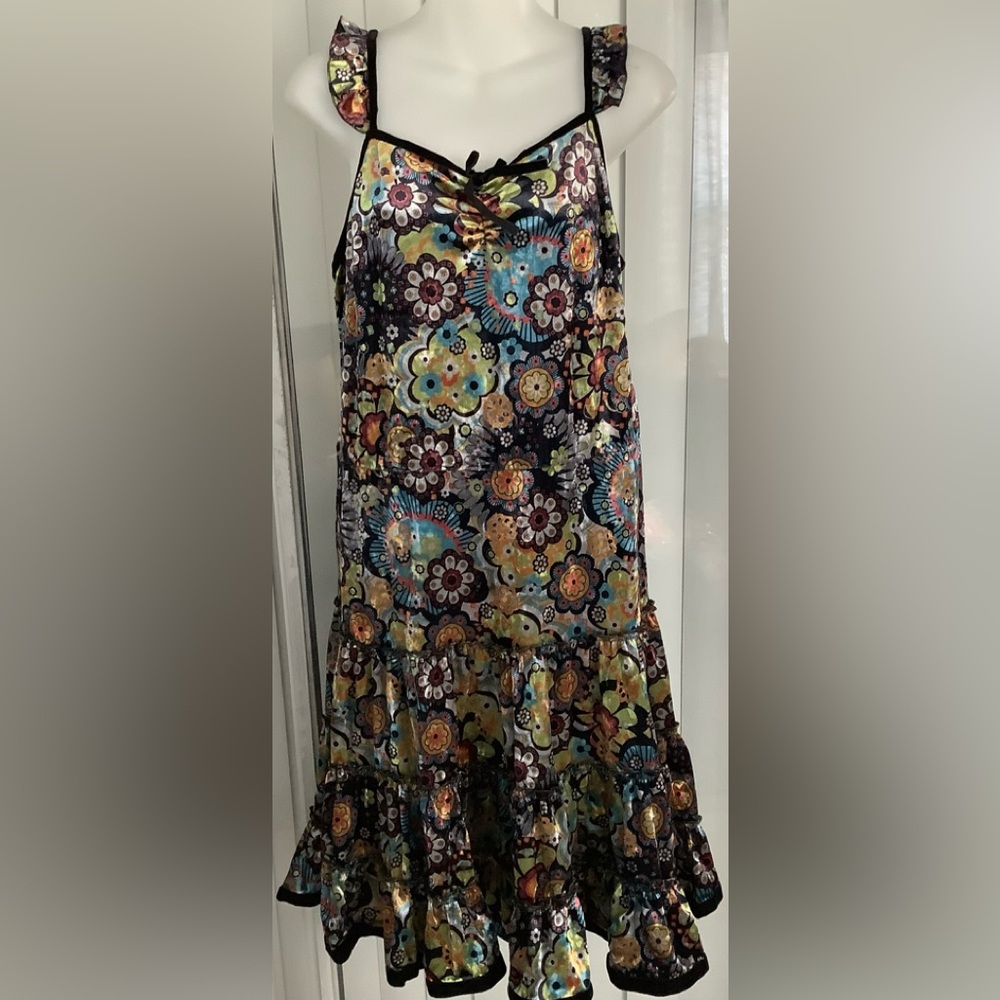 Le Monta" floral velvet dress